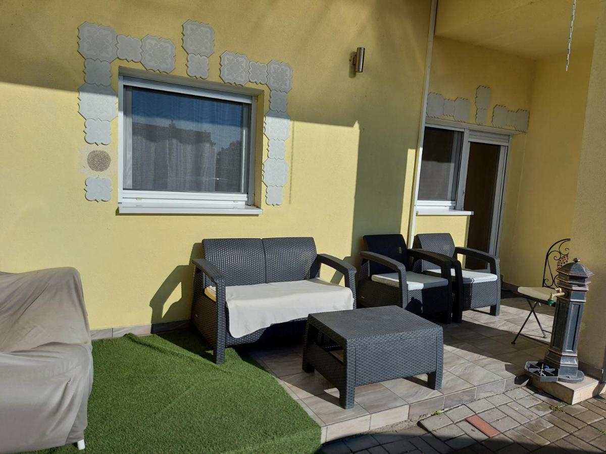 Corner Apartman 5 Шіофок Екстер'єр фото
