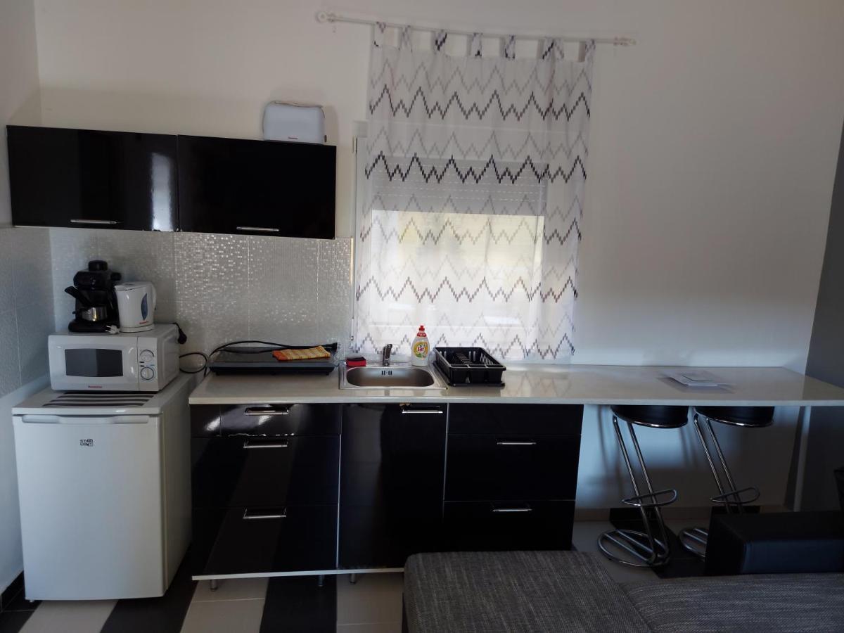 Corner Apartman 5 Шіофок Екстер'єр фото