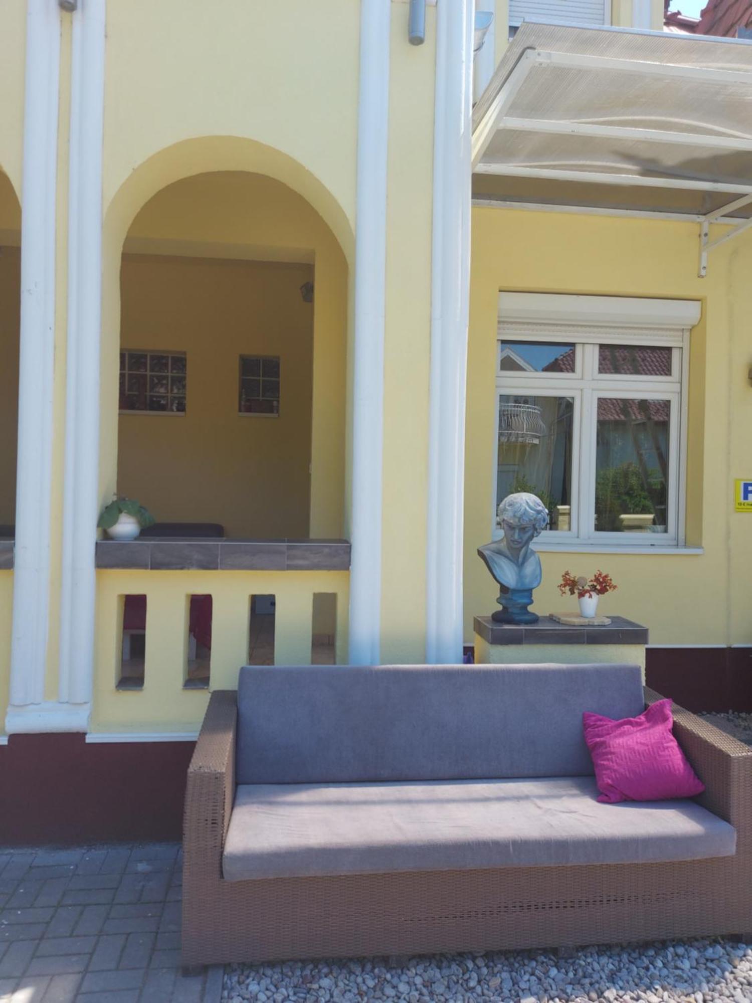Corner Apartman 5 Шіофок Екстер'єр фото