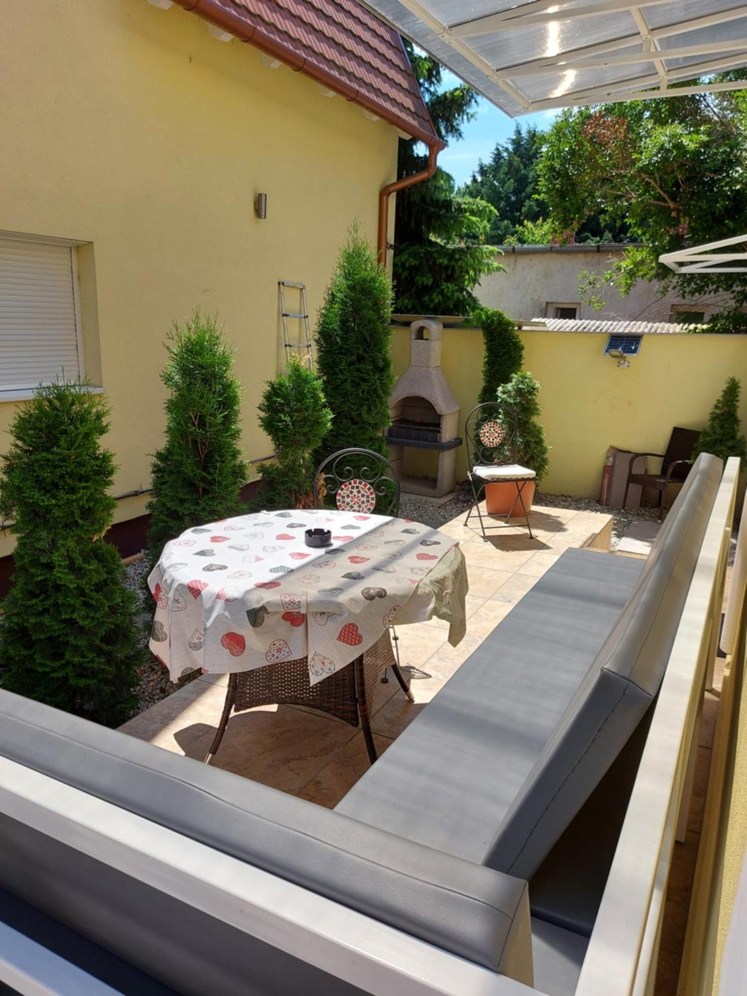 Corner Apartman 5 Шіофок Екстер'єр фото